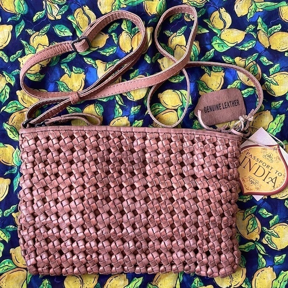 Brand New Passport to India Genuine Leather Woven Zipper Vintage Crossbody Purse - Picture 2 of 15